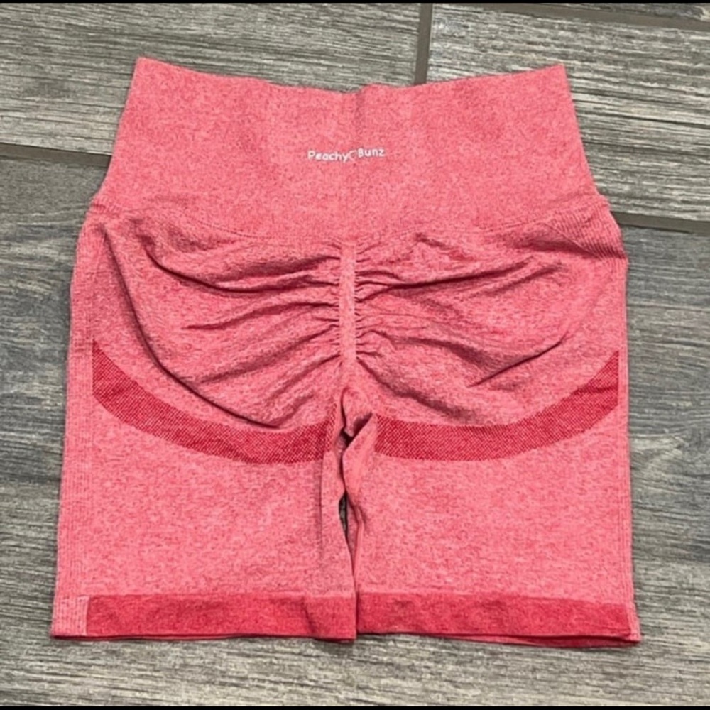 Peachy Bunz Contour Scrunch Butt shorts